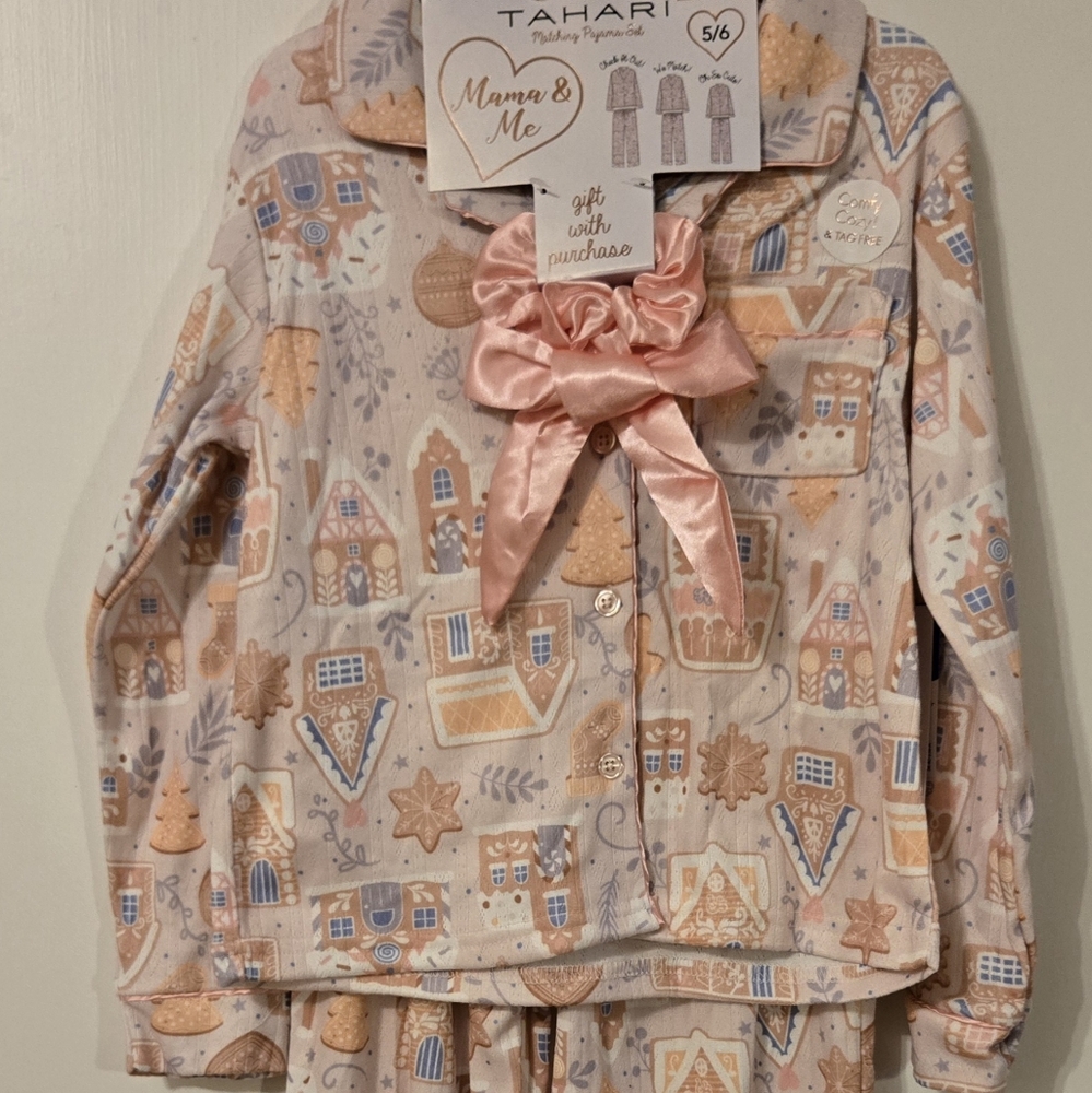 Tahari Kids Christmas Pajama Set with Gingerbread House Print
